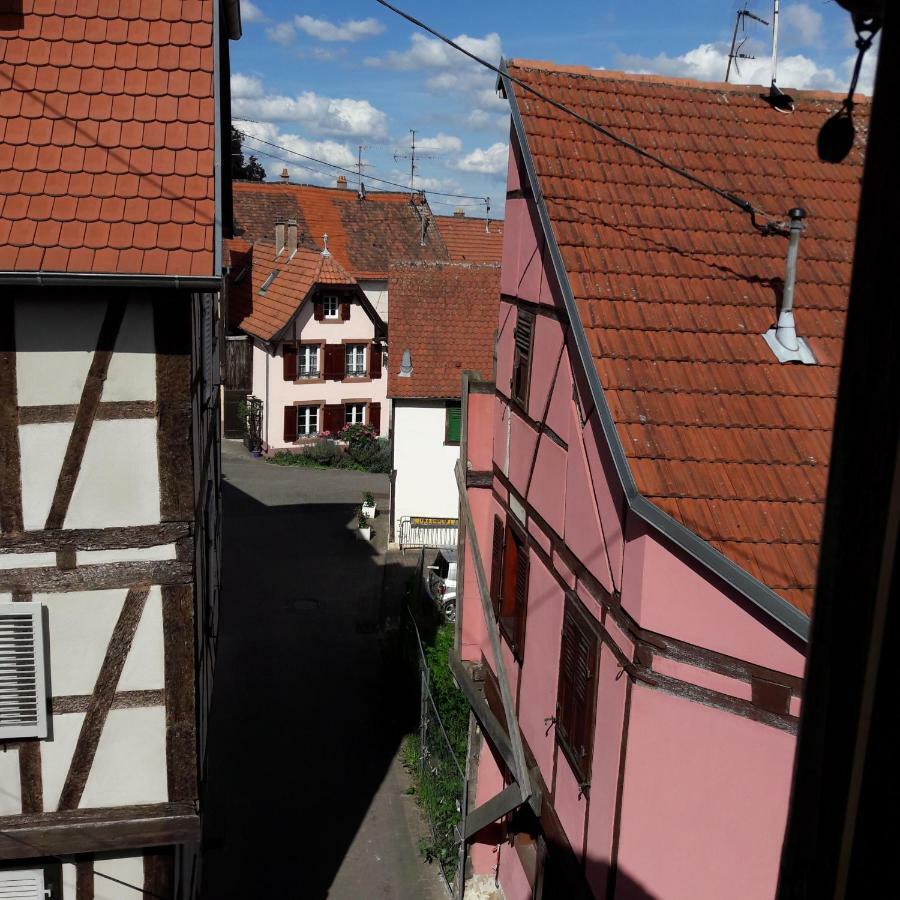 Comme Une Tour Dans Le Centre Historique Bouxwiller  Buitenkant foto