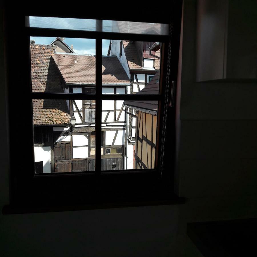 Comme Une Tour Dans Le Centre Historique Bouxwiller  Buitenkant foto